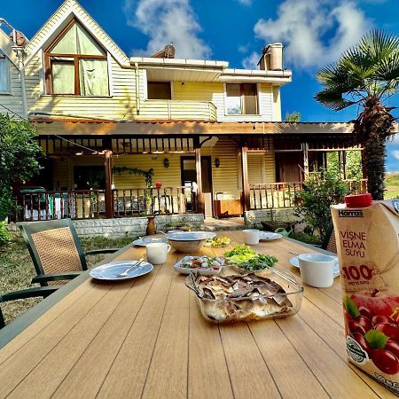 Otantik Havalimanina Yakin Villa Arnavutkoy Exterior photo